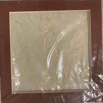 Moldura  18x18 cm na cor  Marrom