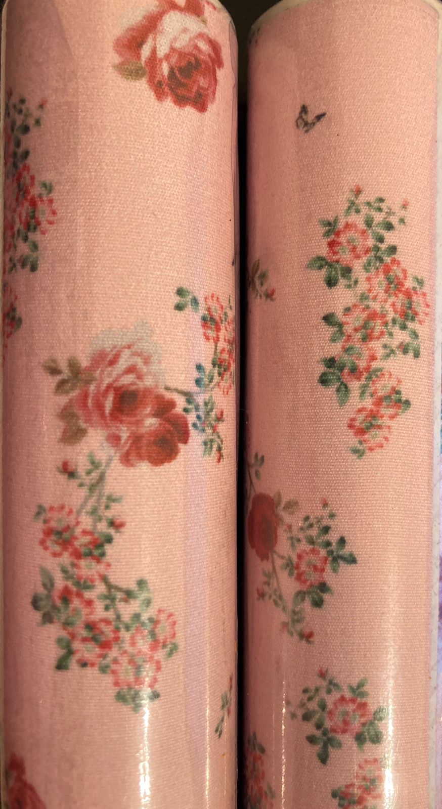 Tecido Adesivado Floral Rosa