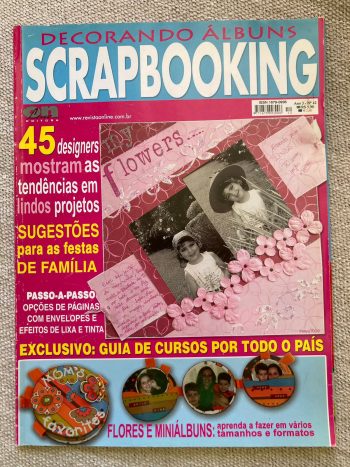 Revista USADA Decorando Álbuns Scrapbooking Menina com flores