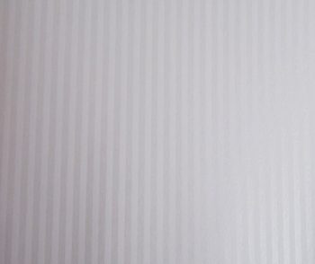 Papel Metalizado Adesivado Listra Fina Branca